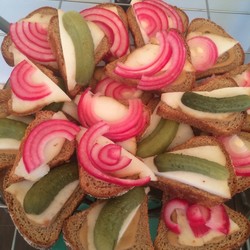 Бутерброды с салом