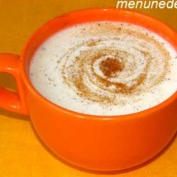 Смузи с бананом, имбирем и корицей