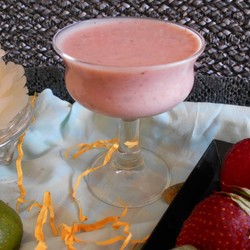 Смузи из клубники и авокадо