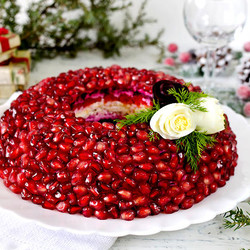 Салат «Гранатовый браслет»: рецепт хита новогоднего стола - 7Дней.ру