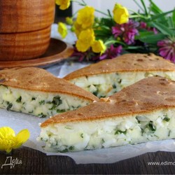 Нежный пирог с яйцами и зеленым луком. Ингредиенты: яйца куриные, соль, лук зеленый