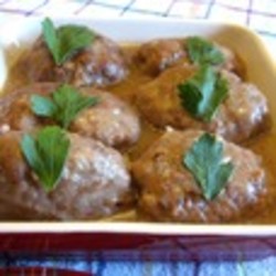 Котлеты домашние в соусе