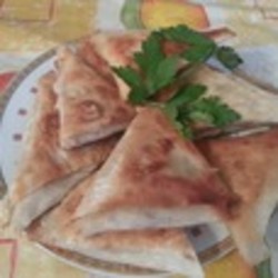 Треугольные пирожки из лаваша