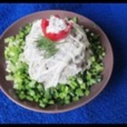 Мясной салат с яблоком