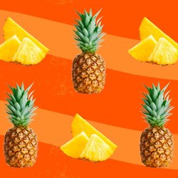 10 салатов с ананасом