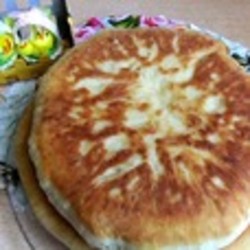 Быстрый сырный пирог на сковороде