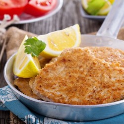 Отбивные из свинины с пармезаном