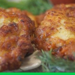 Нежные котлеты из куриной грудки просто тают во рту: приготовьте их обязательно — и насладитесь невероятным вкусом.