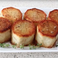 картофель с маслом и тимьном