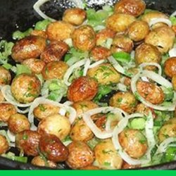 Жареный молодой картофель