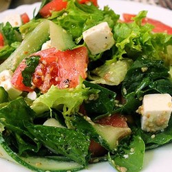 Салат с сыром «Фета» и свежими овощами