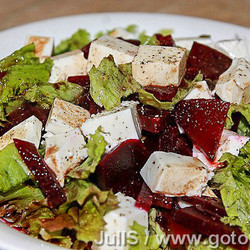 Салат из свёклы с брынзой. Рецепт с фото