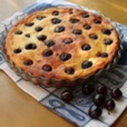 Мягкий пирог с рикоттой и черешней