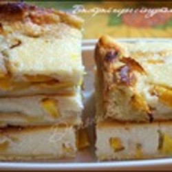 Быстрый пирог с йогуртом и нектаринами