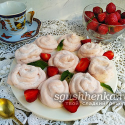 Клубничный зефир из творога - рецепт с фото пошагово