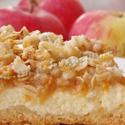 Песочный яблочный пирог c творожным кремом