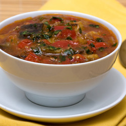 Суп с баклажанами. Готовлю его уже третий день на обед и не надоедает