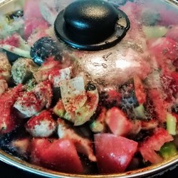 Мясо с овощами по-грузински. Пряный и сытный рецепт