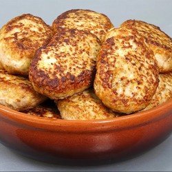 Вкуснейшие сочные куриные котлеты