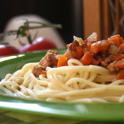 Тушеное мясо с чечевицей, овощами и соусом - как приготовить чечевицу с мясом и соусом, пошаговый рецепт с фото