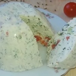 Закуска из творога с овощами и зеленью: на столе долго не задержится