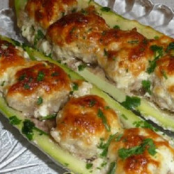 Лодочки-гусеницы из кабачков. Вкусное, сытное, нежное и полезное блюдо одновременно