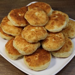 Пирожки обалденные. А на вкус бесподобные. Только не потеряйте рецепт.