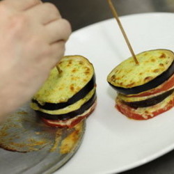 Гости на пороге? Готовим изысканную закуска из простых ингредиентов