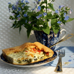 Рубленный пирог с сыром и зелёным луком