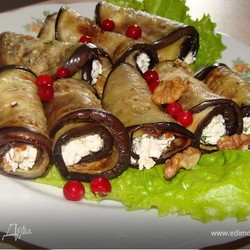 Рулетики из баклажанов с творожной начинкой