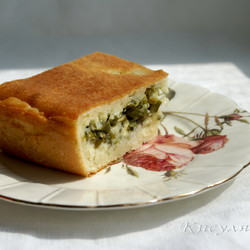 Быстрый (заливной) пирог с зелёным луком и яйцом