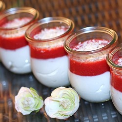 Spaghetti-Eis Dessert