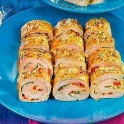 Куриные рулеты «Конфетти» с перцем