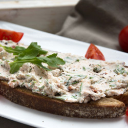 Rucola-Tomaten-Aufstrich