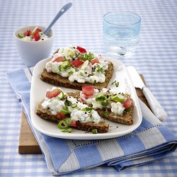 Gemüse-Feta-Aufstrich