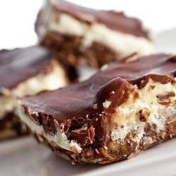 Канадское десертное пирожное «Нанаимо»