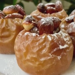 Запеченные Яблоки с Орехами и Изюмом 