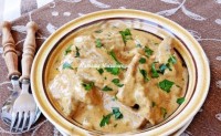 Мясо тушеное со сметанкой