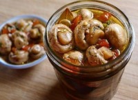 Быстрые маринованные шампиньоны