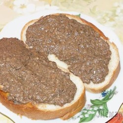 Бутерброд со шпротным паштетом