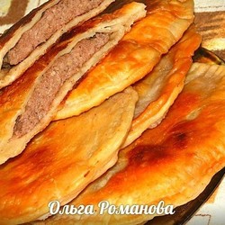 Лепешки с мясом на пивном тесте