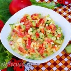 Салат из яиц, огурцов и помидоров