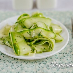 Быстрые маринованные кабачки