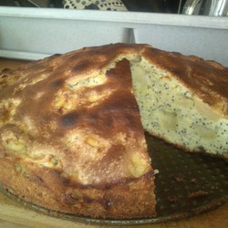 Пирог с яблоками и маком