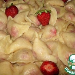 Вареники с клубникой