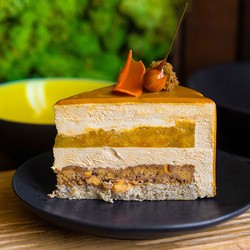 муссовый торт с орехами и курагой «Нуазетт»