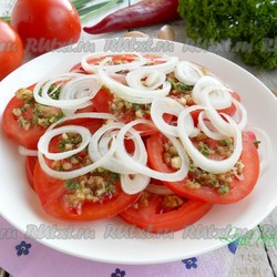 Помидоры с орехами