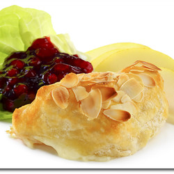 Camembert in Blätter Teig