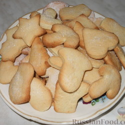 Песочное печенье вырезать формочками