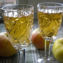 крепкая настойка из яблок